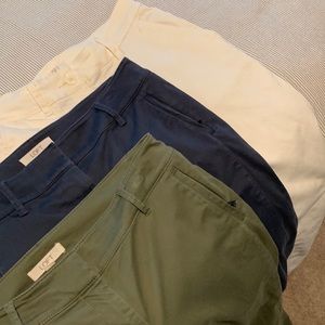 Bundle of 3 LOFT Size 6 pants.